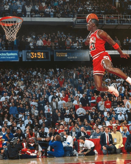 Unforgettable Michael Jordan Dunk Canvas Art: Capture the Magic